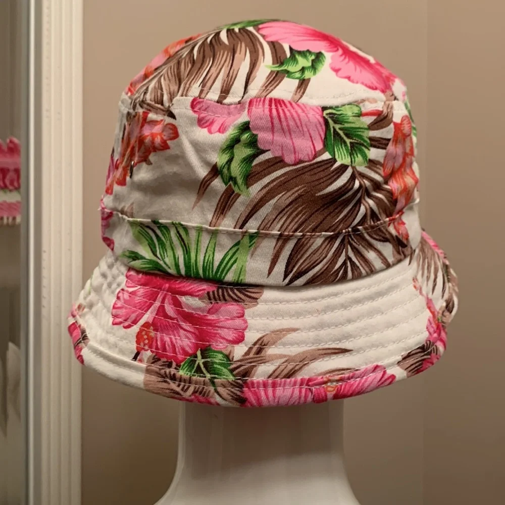 Bucket Hat • Floral Print - Picture 2 of 4